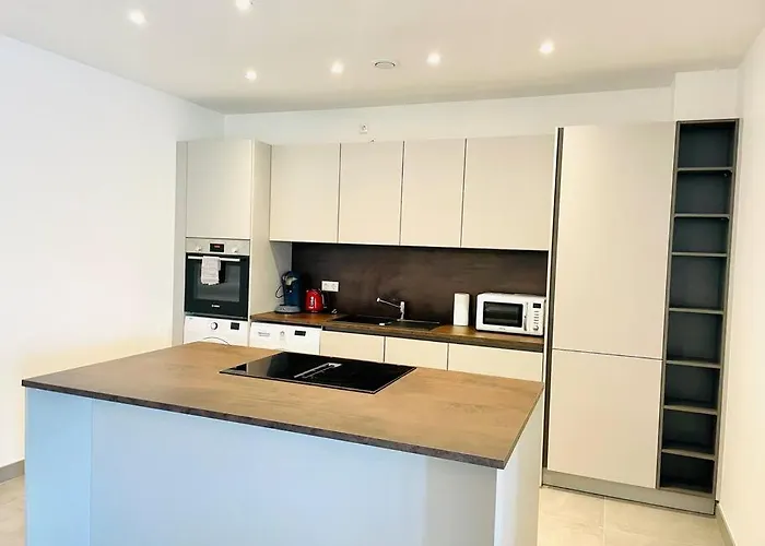 Brand New 2 Bedrooms With Parking And Terrace - 142-96 * Lussemburgo