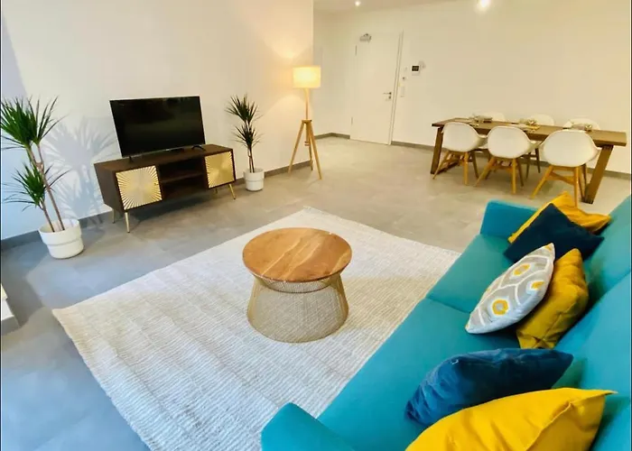 Brand New 2 Bedrooms With Parking And Terrace - 142-96 Appartamento *