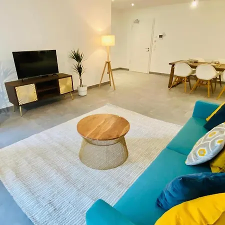 Brand New 2 Bedrooms With Parking And Terrace - 142-96 Lejlighed *